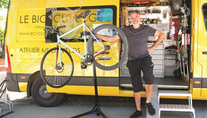 Atelier mobile de réparation de vélos